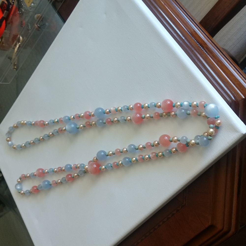 Multicolored Beaded Necklace ** Euc ** - image 3